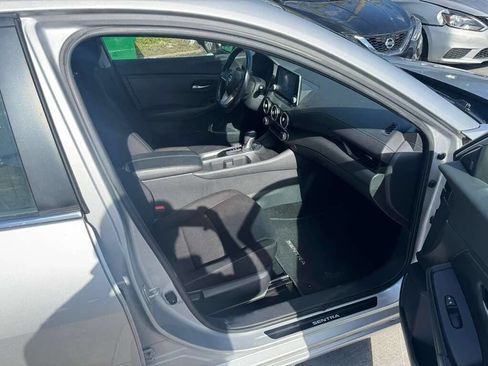 Used 2022 Nissan Sentra SV image 10