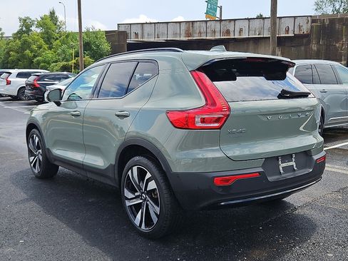 Used 2023 Volvo XC40 B5 Plus w/ Protection Package Premier AWD/4WD image 4
