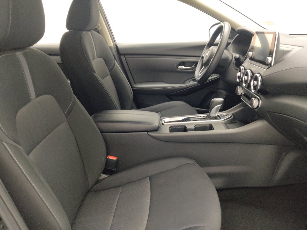 Used 2025 Nissan Sentra SV FWD image 21