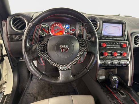 Used 2009 Nissan GT-R Premium AWD/4WD image 33