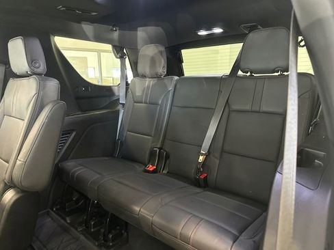 Used 2024 Chevrolet Tahoe RST w/ Luxury Package AWD/4WD image 32