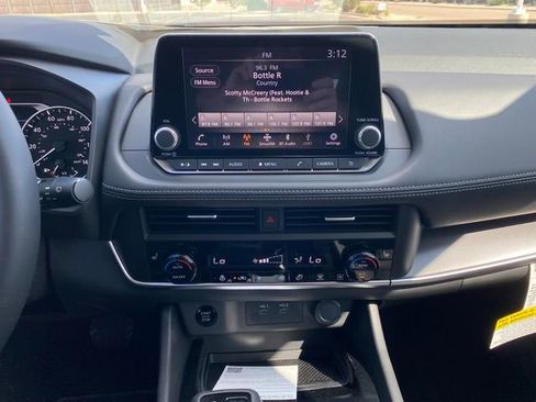 New 2026 Nissan Rogue SV w/ SV Premium Package image 18