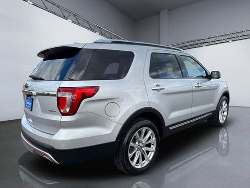 Used 2017 Ford Explorer Limited image 6