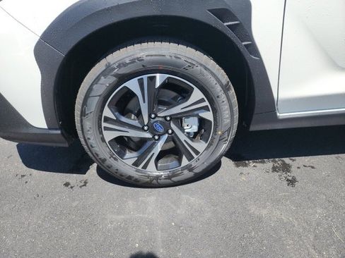 Used 2025 Subaru Crosstrek 2.0i Premium image 15