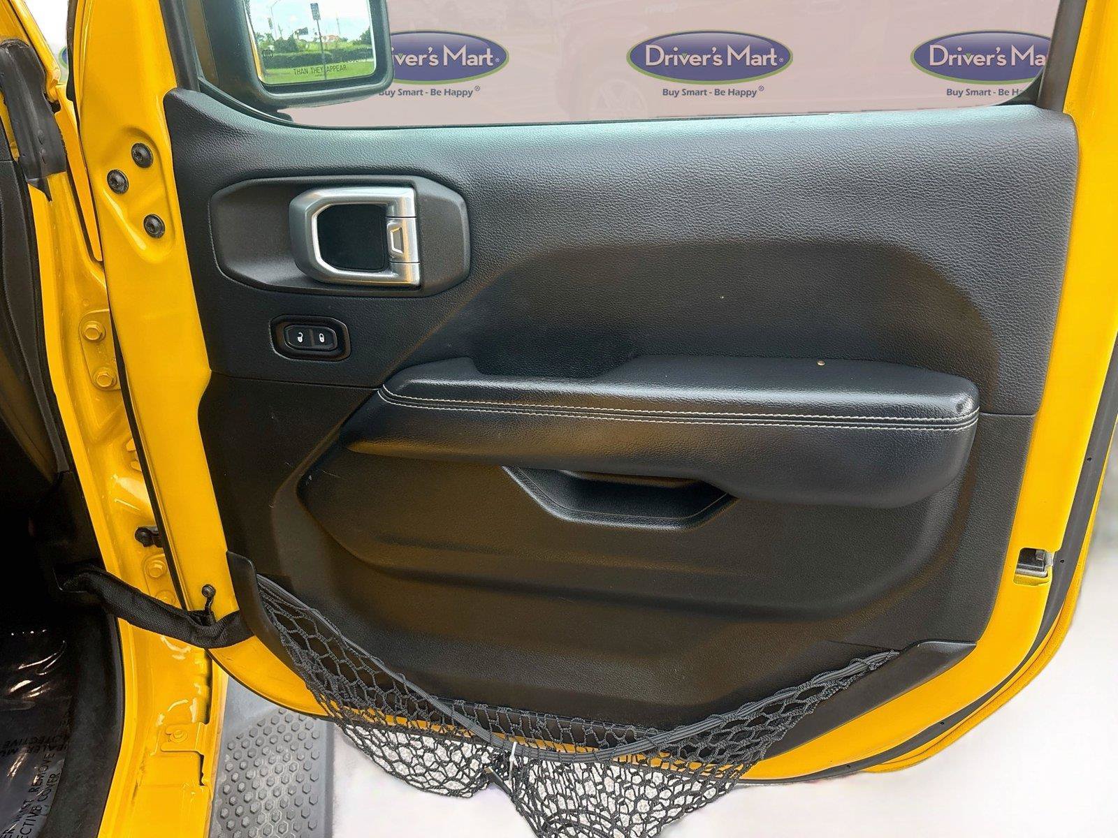 Used 2019 Jeep Wrangler Unlimited Sahara AWD/4WD image 28