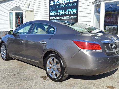 Used 2010 Buick LaCrosse CXL image 3