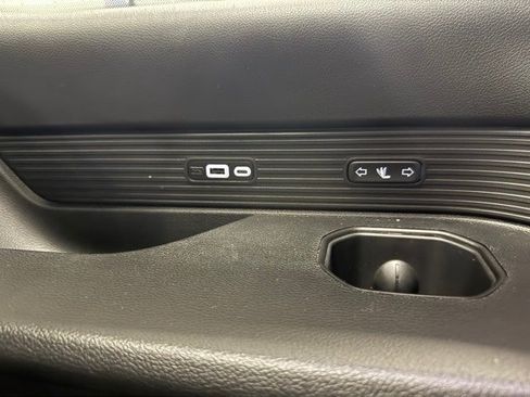 New 2025 Jeep Wagoneer Series III w/ Premium Group I image 25