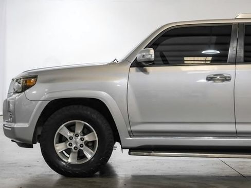 Used 2013 Toyota 4Runner SR5 RWD image 18