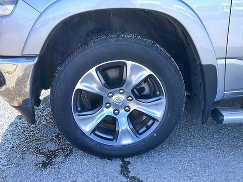 Used 2019 RAM 1500 Laramie image 22