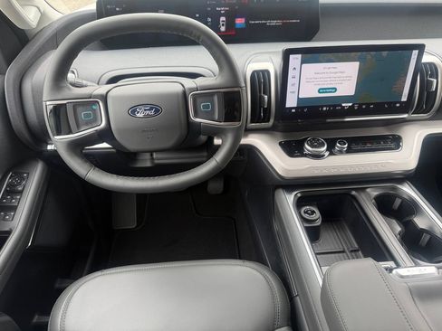 Used 2026 Ford Expedition Max Active AWD/4WD image 29