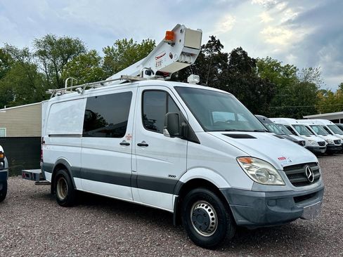 Used 2013 Mercedes-Benz Sprinter 3500 image 4