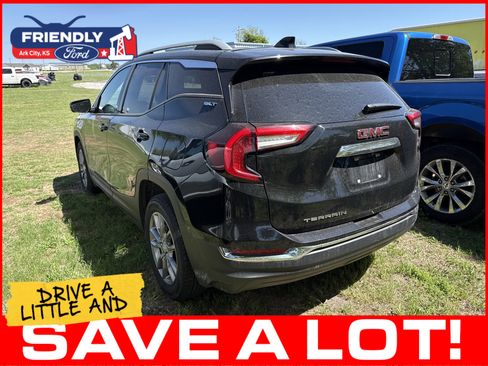 Used 2024 GMC Terrain SLT FWD image 4