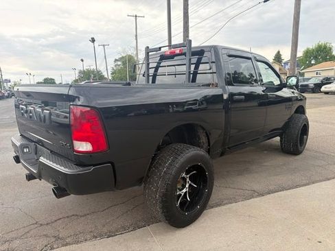 Used 2023 RAM 1500 Express w/ Wheel & Sound Group AWD/4WD image 3
