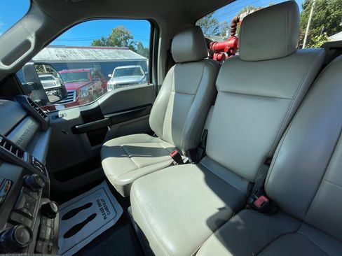 Used 2020 Ford F250 XL w/ Power Equipment Group AWD/4WD image 18