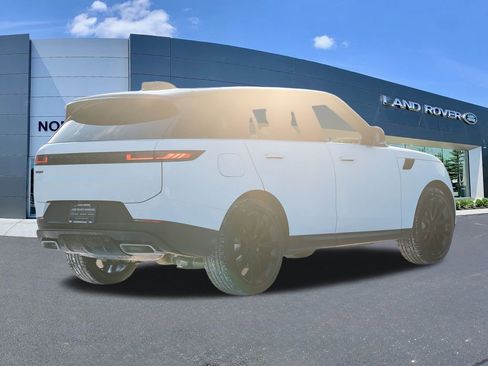 New 2026 Land Rover Range Rover Sport SE image 4