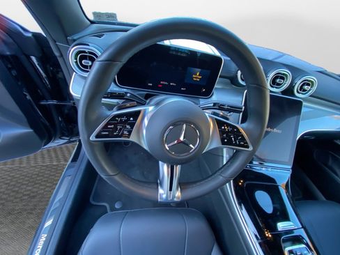 Used 2025 Mercedes-Benz CLE 300 4MATIC Cabriolet image 10