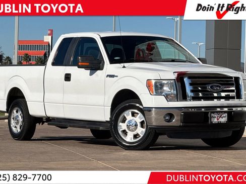 Used 2011 Ford F150 XLT w/ XLT Convenience Pkg image 1