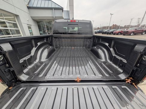 New 2026 RAM 1500 4x4 Crew Cab image 11