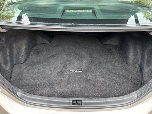 Used 2014 Toyota Corolla LE FWD image 31