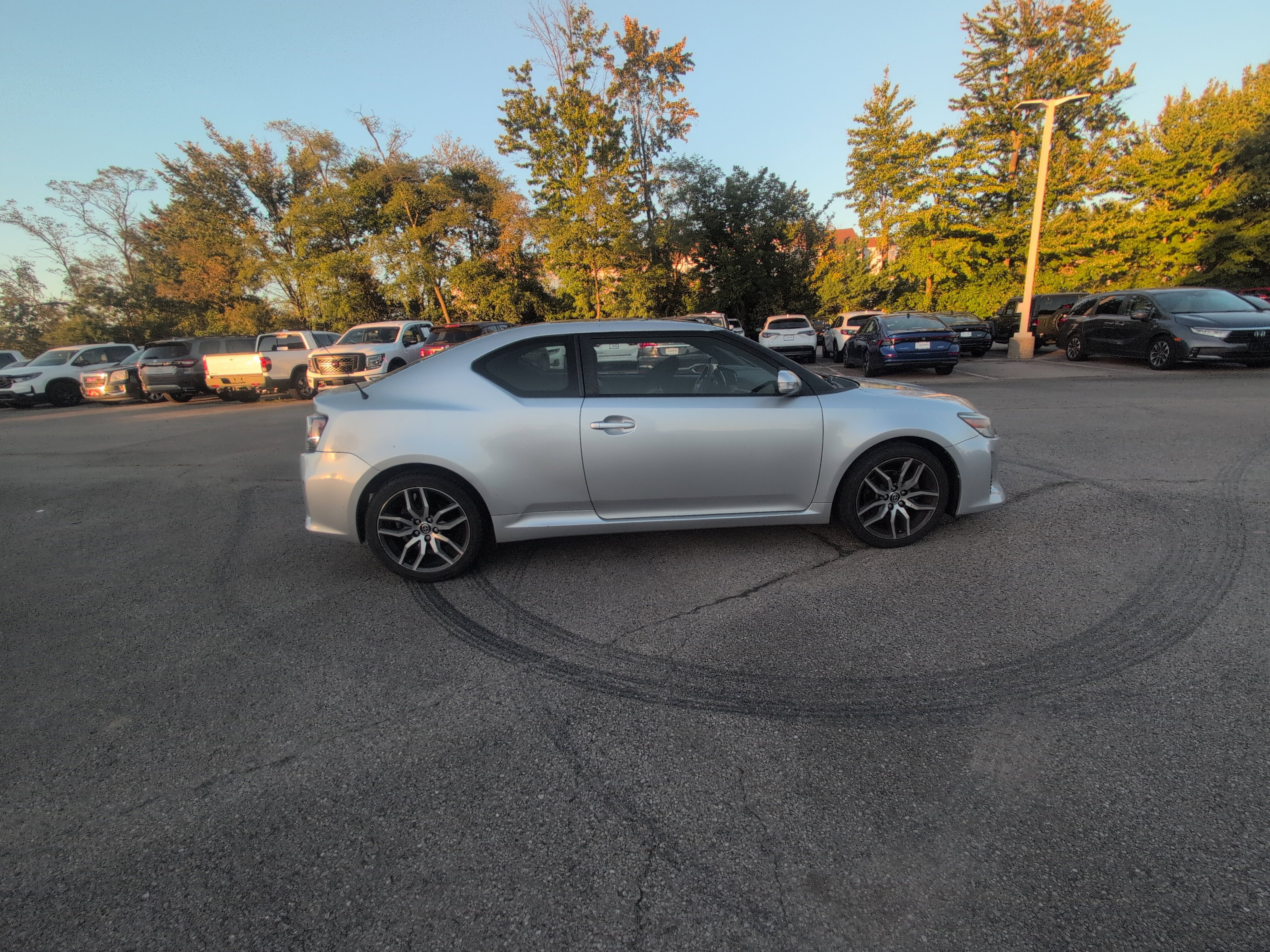 Used 2014 Scion tC FWD image 12