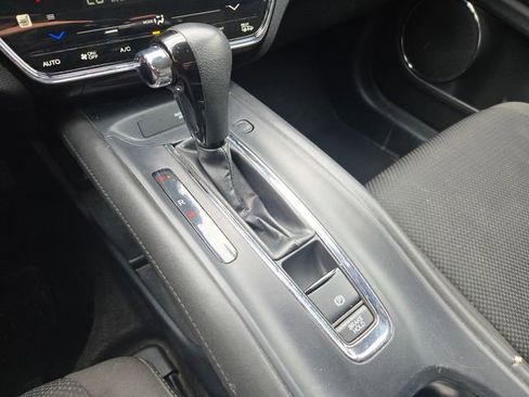 Used 2022 Honda HR-V EX image 16