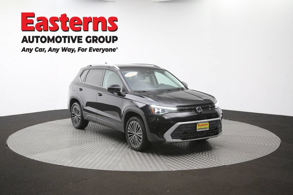 Used 2025 Volkswagen Taos SE FWD image 48
