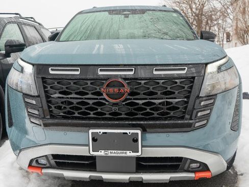 New 2026 Nissan Pathfinder SV image 2