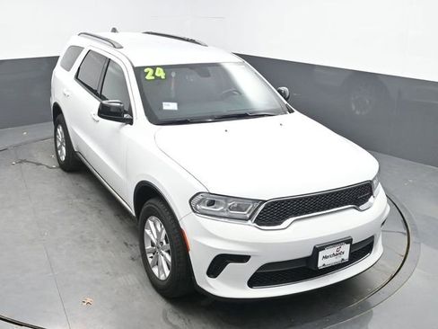 Used 2024 Dodge Durango SXT image 9