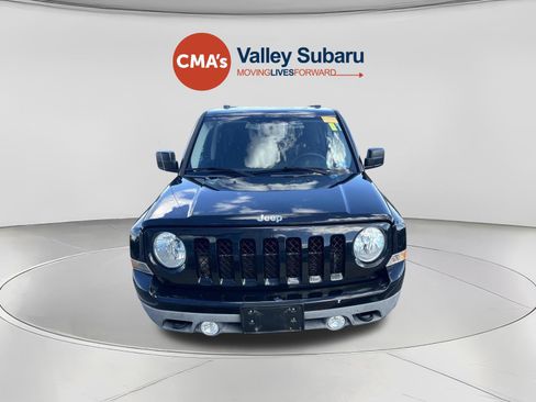 Used 2017 Jeep Patriot Sport w/ Power Value Group AWD/4WD image 8