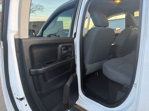 Used 2019 RAM 1500 Tradesman w/ Chrome Plus Package image 9