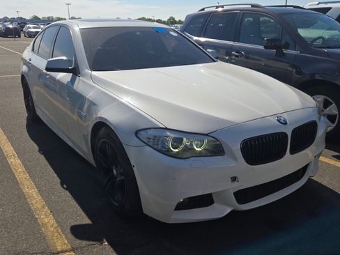 Used 2013 BMW 535i xDrive Sedan AWD/4WD image 2