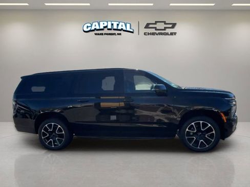 Used 2026 Chevrolet Suburban RST w/ Comfort Package image 6