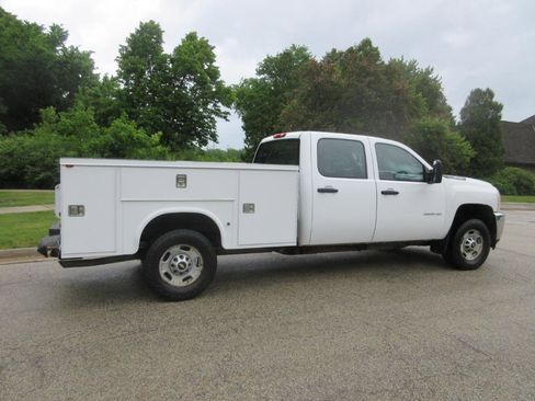 Used 2012 Chevrolet Silverado 2500 W/T w/ Snow Plow Prep Package AWD/4WD image 8
