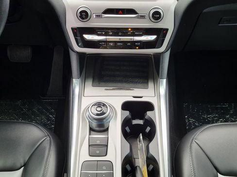 Certified 2023 Ford Explorer XLT w/ Equipment Group 202A image 24