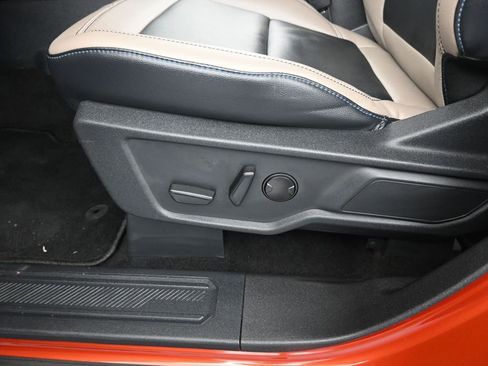 Used 2023 Ford Bronco Wildtrak AWD/4WD image 9