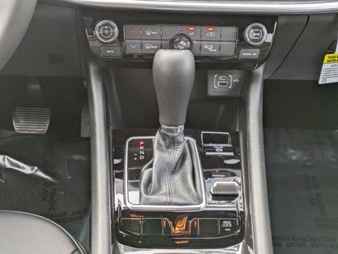 New 2026 Jeep Compass Latitude AWD/4WD image 17
