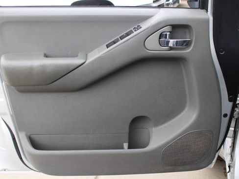 Used 2007 Nissan Frontier SE w/ SE Value Truck Pkg image 18