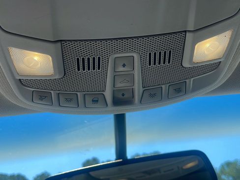 Used 2013 Lincoln MKZ FWD image 29