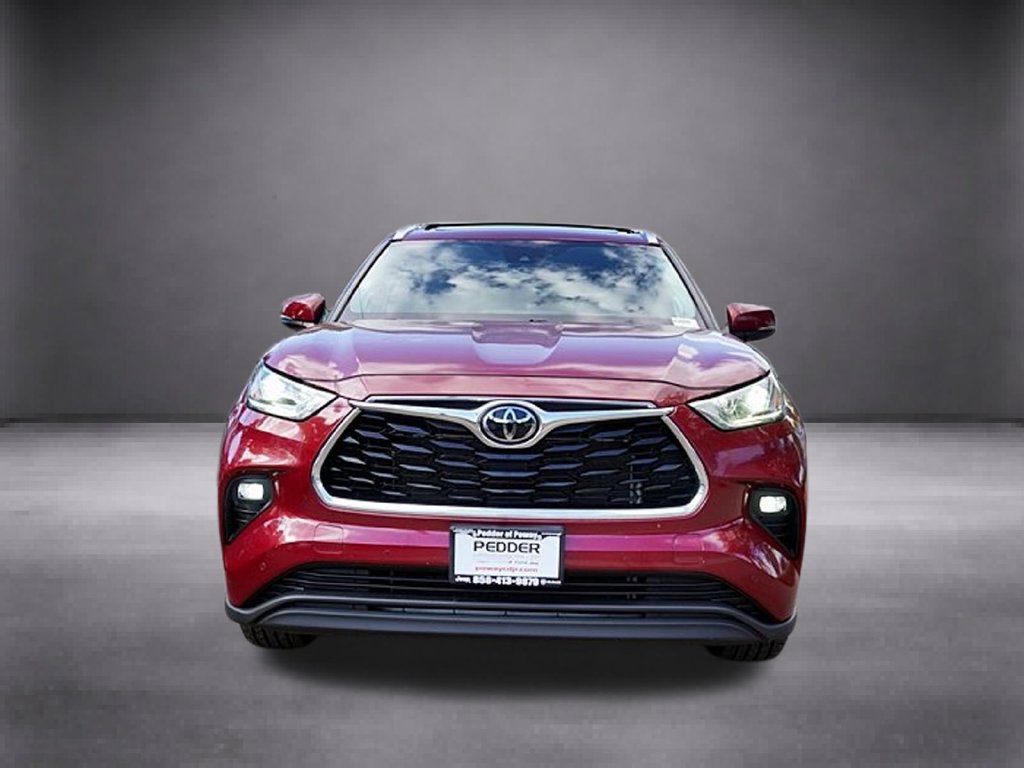 Used 2023 Toyota Highlander Limited FWD image 11