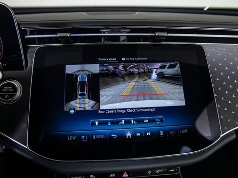 Used 2024 Mercedes-Benz E 350 4MATIC Sedan image 31