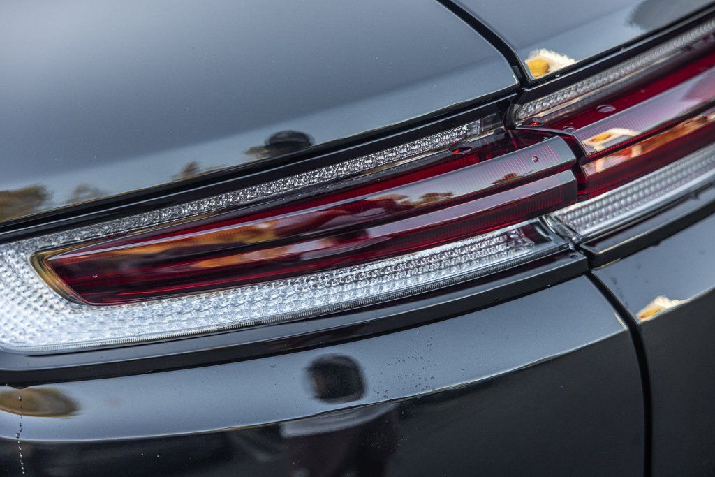 Certified 2025 Porsche Cayenne E-Hybrid AWD/4WD image 27