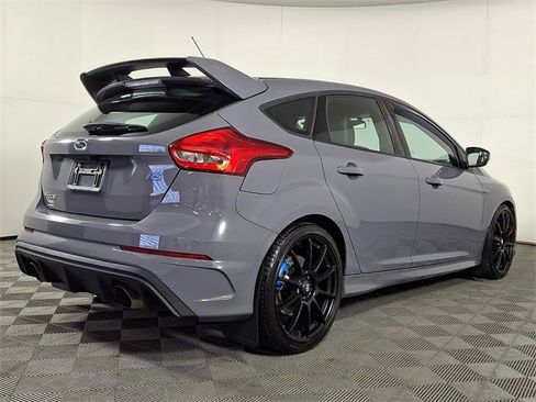 Used 2017 Ford Focus RS image 9