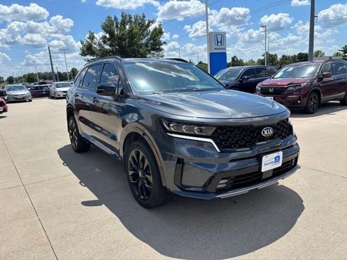 Used 2021 Kia Sorento SX AWD/4WD image 3
