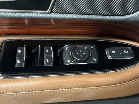 Used 2022 Lincoln Navigator Reserve image 18