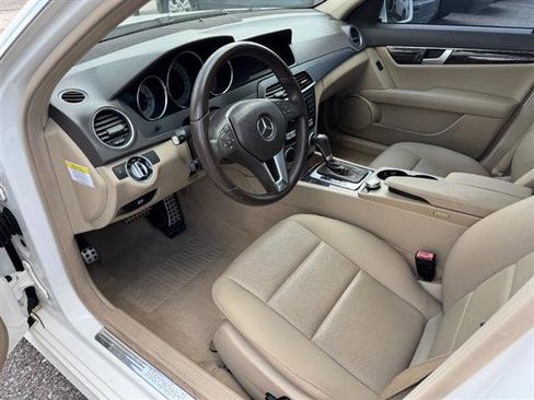 Used 2013 Mercedes-Benz C 250 Sedan image 9