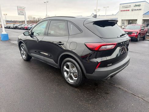 Used 2025 Ford Escape ST-Line image 3