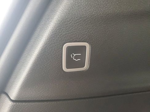 New 2026 Chrysler Pacifica Select image 33