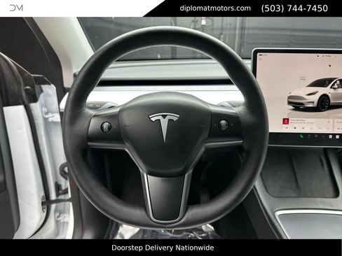 Used 2023 Tesla Model Y Long Range image 26