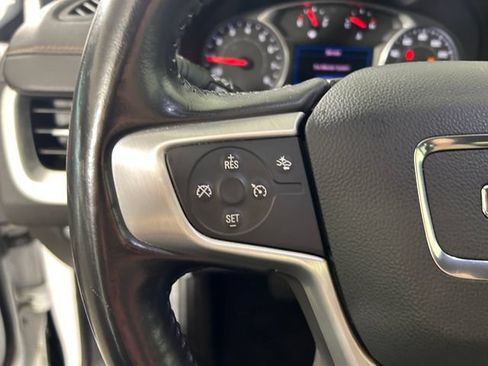 Used 2020 GMC Terrain SLE FWD image 16