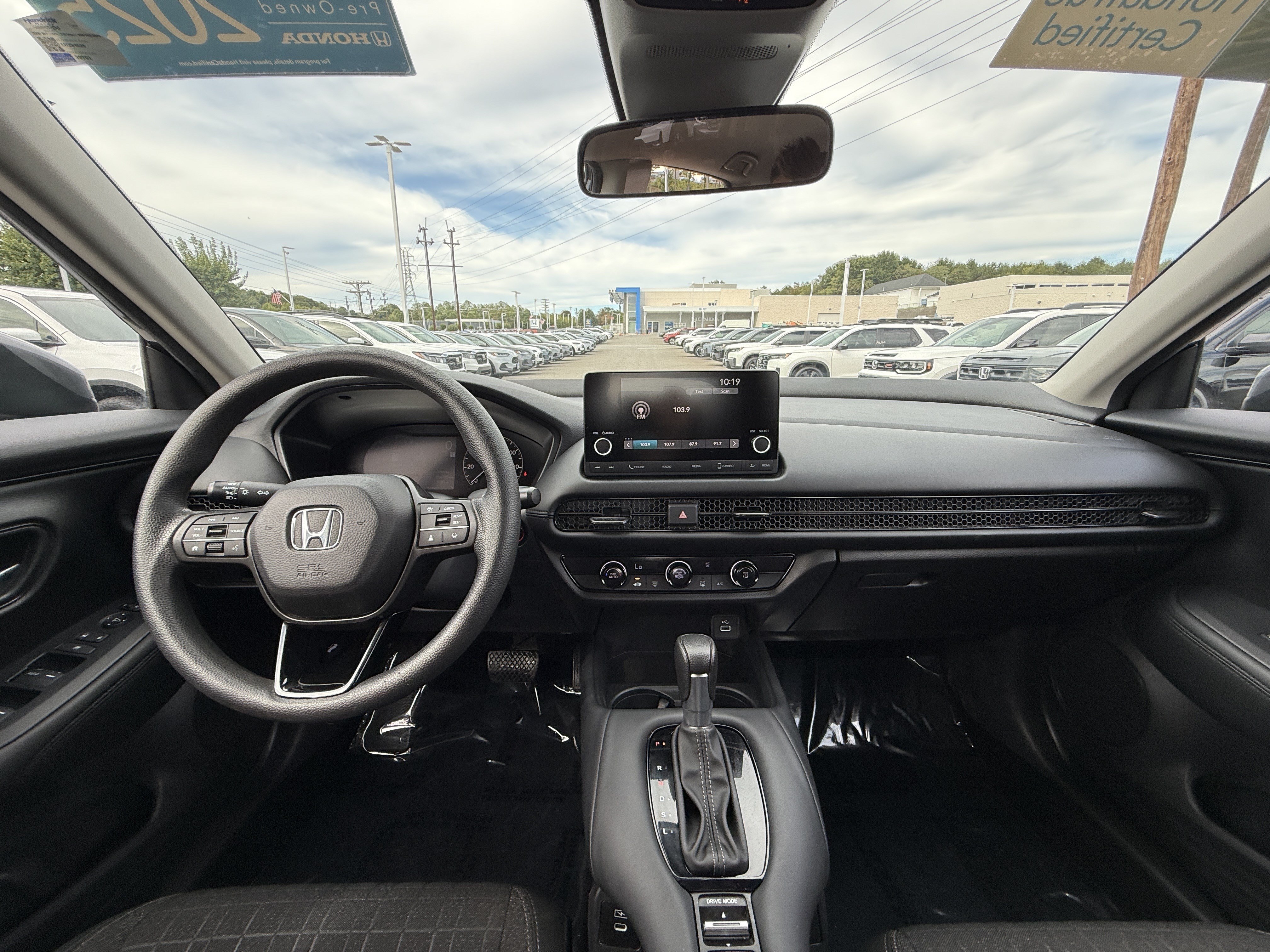 Certified 2025 Honda HR-V LX image 28